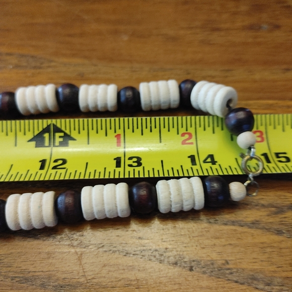 Colorful HANDCARVED Parrot Bird Tropical Wooden Necklace (201) - Picture 5 of 7